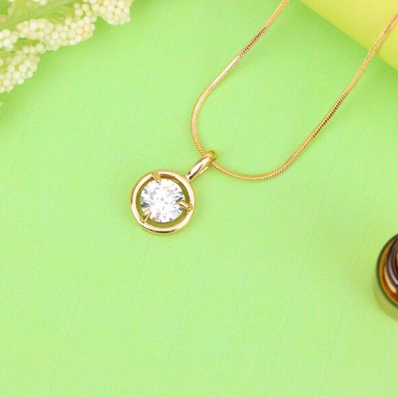 "Classic White Round Pendant with Gold Plated Frame – Elegant Shine, XPPT1707 - Picture 4 of 13